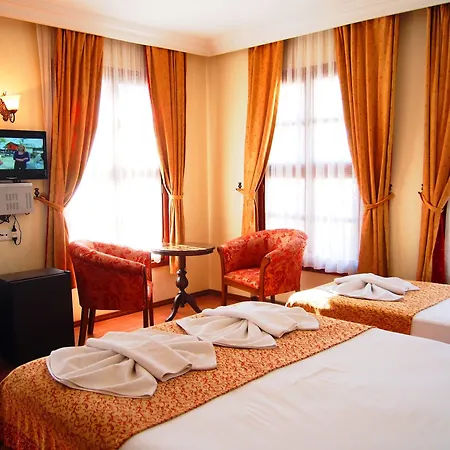 Reutlingen Hof 3* Antalya